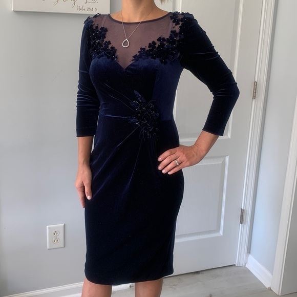 Teri Jon by Rickie Freeman Gown Dress Sheath 3/4 Sleeve Velour Floral‎ Blue Sz 4 - Picture 1 of 16
